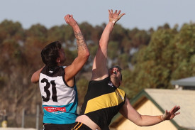footy—-woorndoo-mortlake-v-pumas-5.jpg