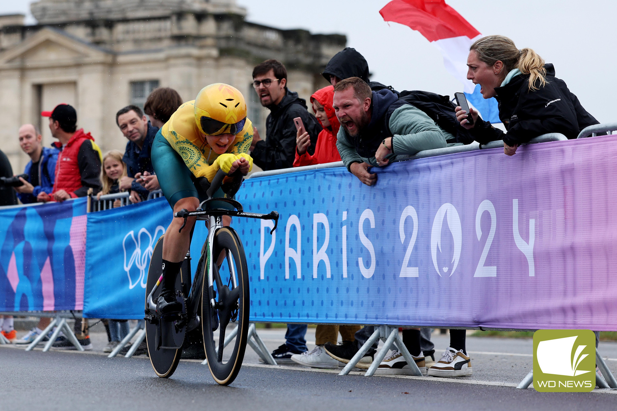 Camperdown’s Grace Brown is spurred on by the crowd as she heads to the finish line. Photo courtesy Getty Images.