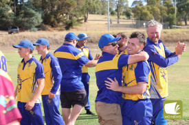 grand-final-cricket-cobden-v-pombo-3.jpg