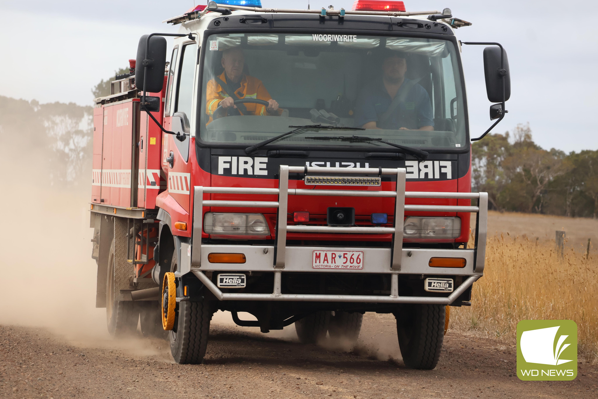 Thirteen CFA units responded to the blaze.