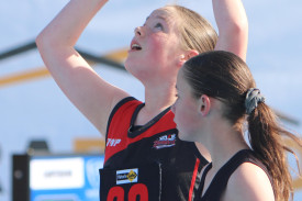 netball-13u-res—-cobden-v-camperdown-10.jpg