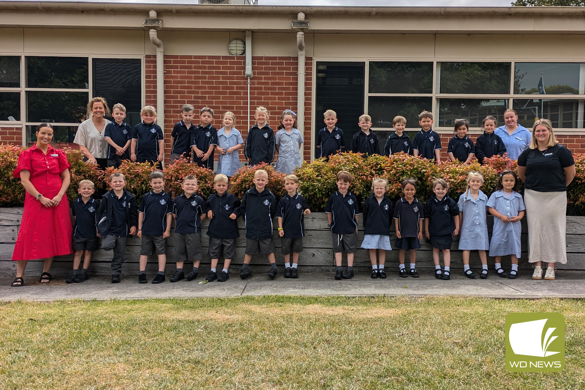 Camperdown College preps pictured with Prep teachers Kim Robertson (left) and Grace Coker and education support staff Tayla Kavenagh (right) and Hannah Anderson