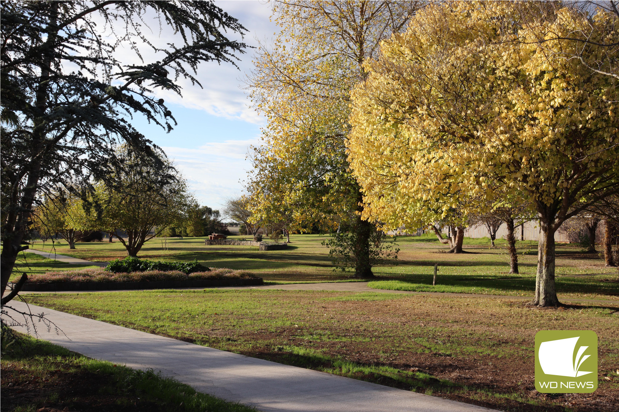 Here’s autumn: Local parks are in good condition as the leaves begin to yellow and fall with autumn in full swing.