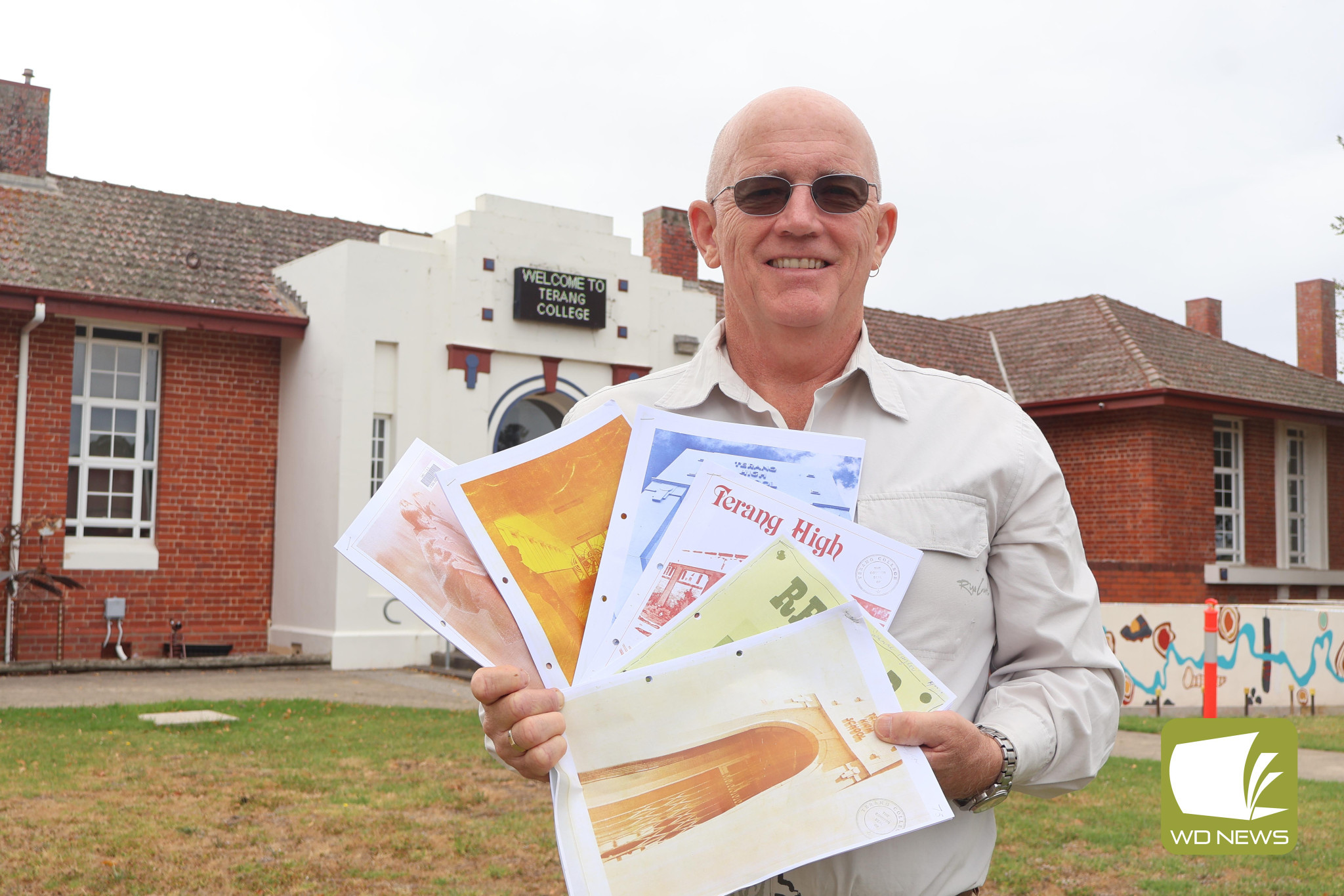 Reconnecting after five decades: Former Terang High School captain Gordon Fraser was surfing with a mate when contemplating the passage of time, which has quickly grown to become plans for a two-day high school reunion.