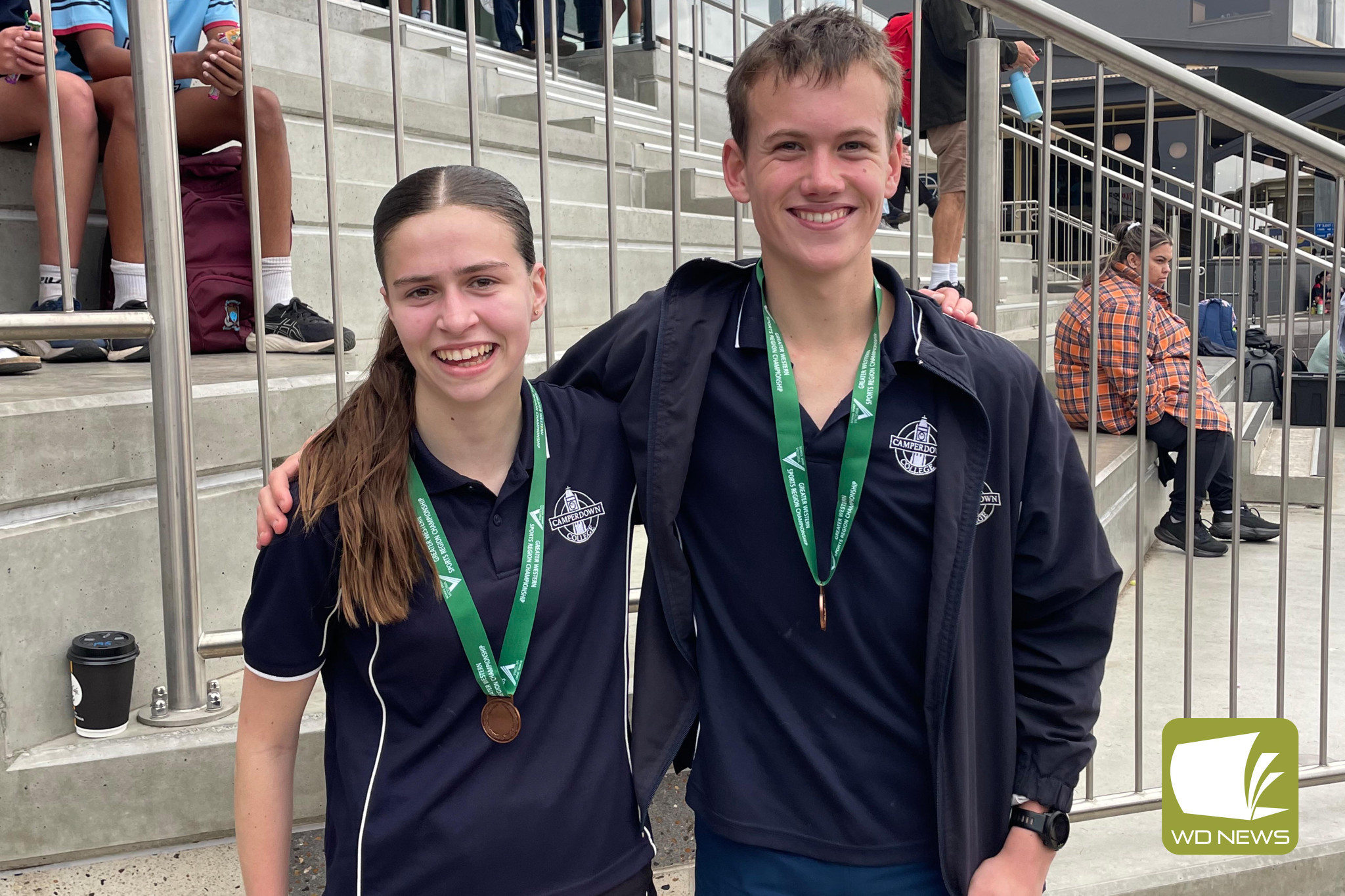 Camperdown students Pippa and Quinn have qualified for the state cross-country championships.