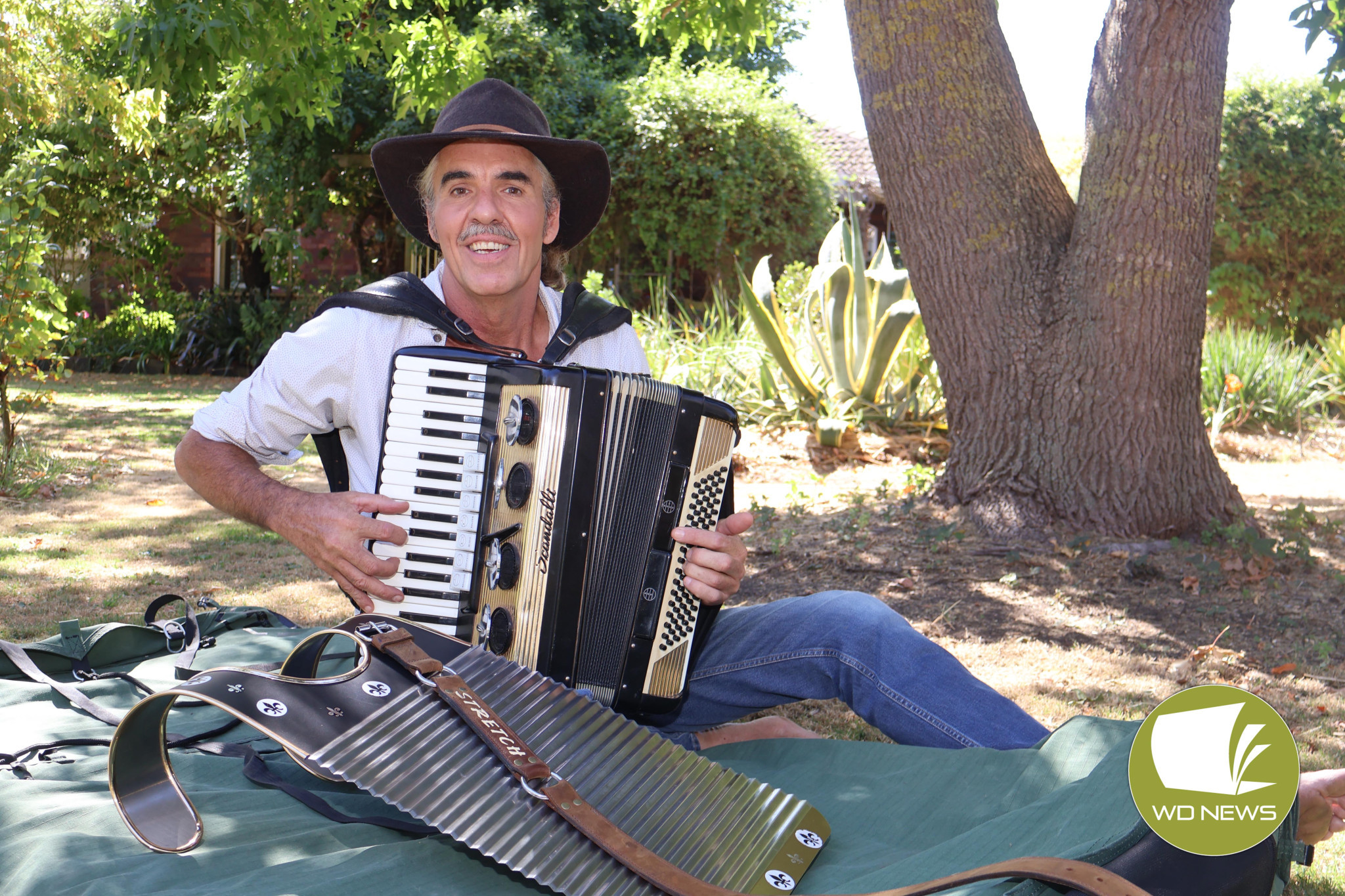 A bit of care: Terang and Mortlake Health Service have partnered with leading health organisations to provide an informative, fun and free event this Friday. Pictured is the guest speaker for the event, Steve ‘Stretch’ Teakle.